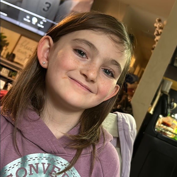 Meet your Posher, Coralee - Picture 1 of 1